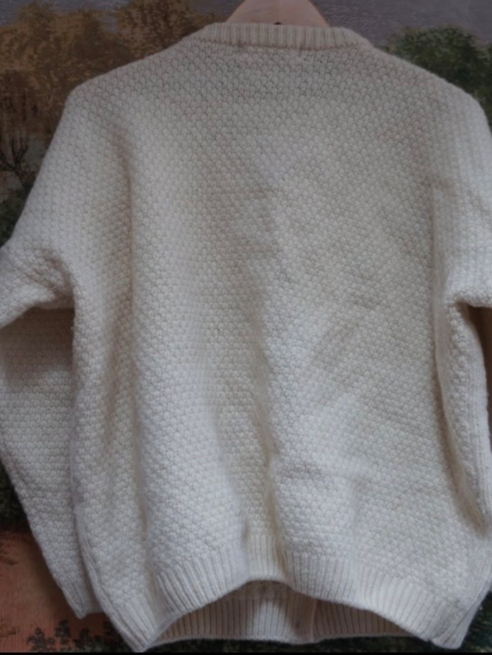 Scottish cable-knit Wool cardigan - Picture 2 of 7